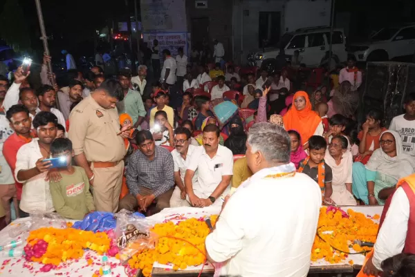 खेड़ा नवादा में श्री आवु अली जी के निवास पर प्रधानमंत्री श्री नरेंद्र मोदी के विकसित भारत के संकल्प को पूरा करने के लिए मतदाताओं का मिला आशीर्वाद 